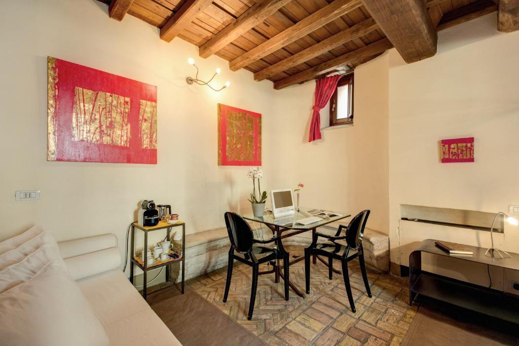 Residenza Torre Colonna Bed and Breakfast Ρώμη Δωμάτιο φωτογραφία