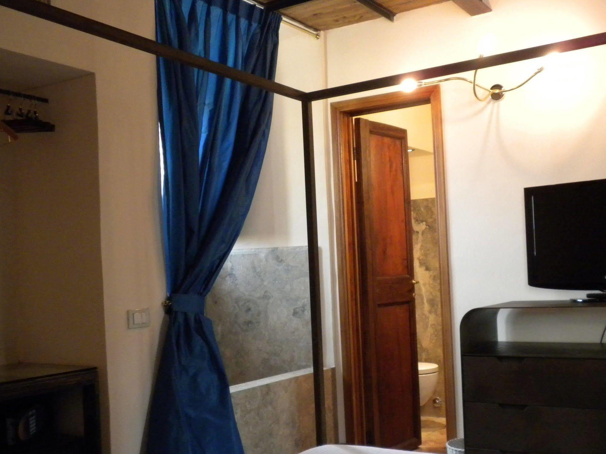 Residenza Torre Colonna Bed and Breakfast Ρώμη Εξωτερικό φωτογραφία